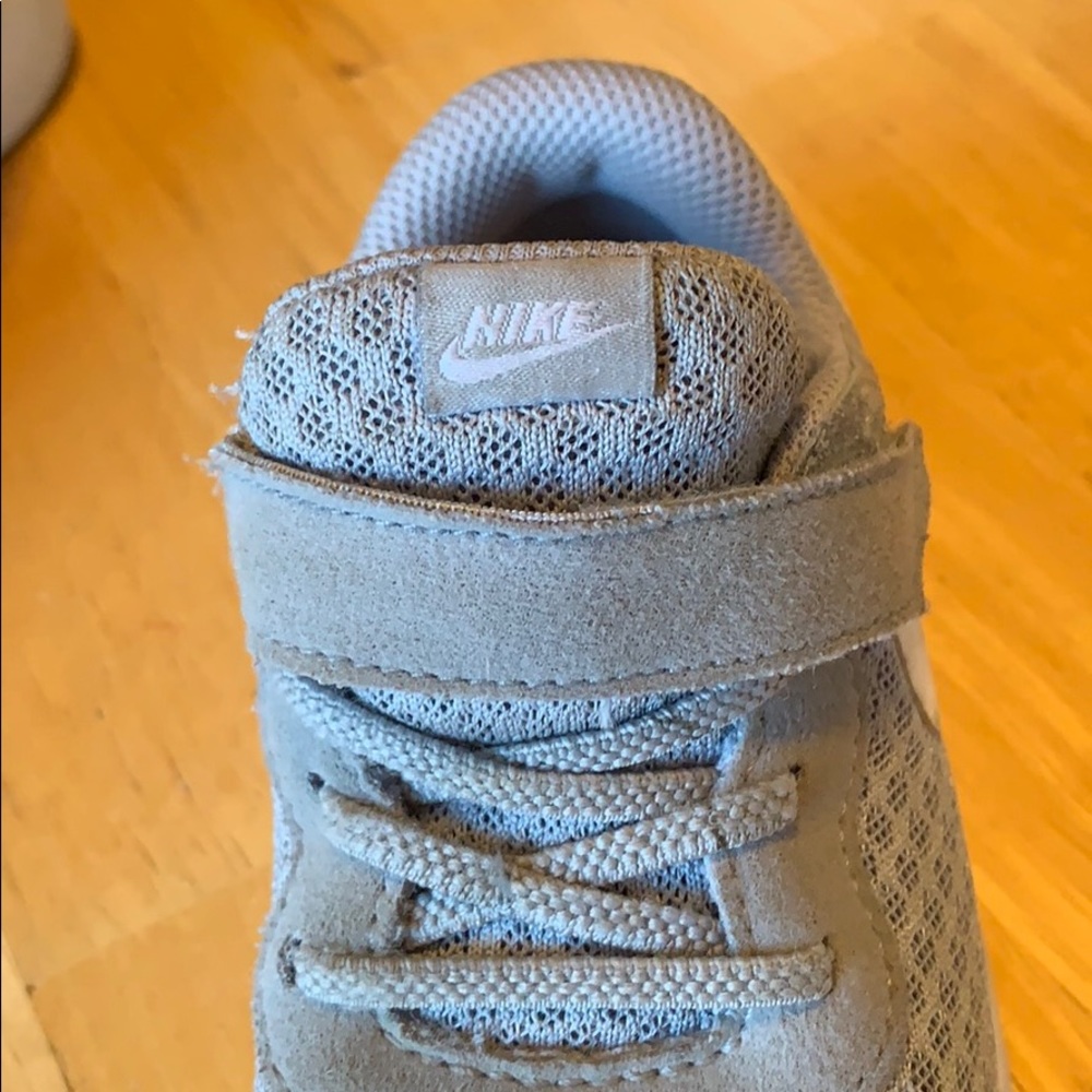Nike toddler sneakers